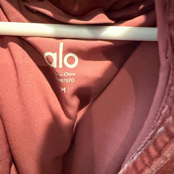 Alo Yoga Velvet Velour Cropped Puffer Jacket Coat Rosewood Pink Size M - Picture 5 of 13